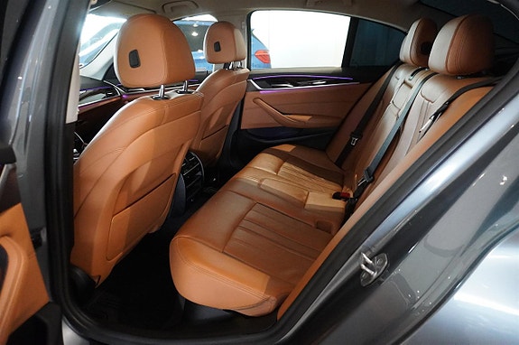 BMW 530e 5 of 12
