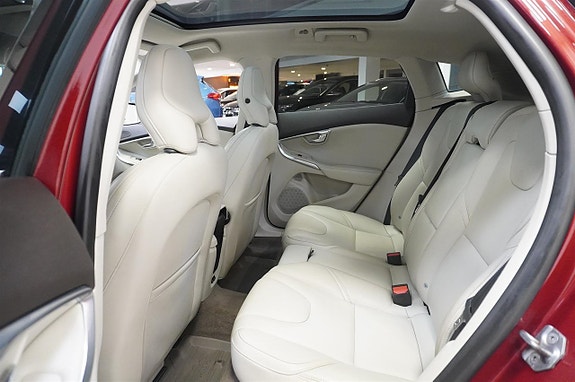Volvo V40 6 of 17
