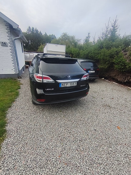 Lexus RX450h 4 of 5