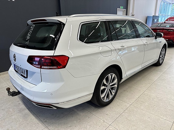 Volkswagen Passat 9 of 20