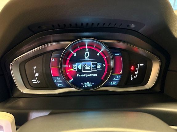 Volvo XC70 18 of 30