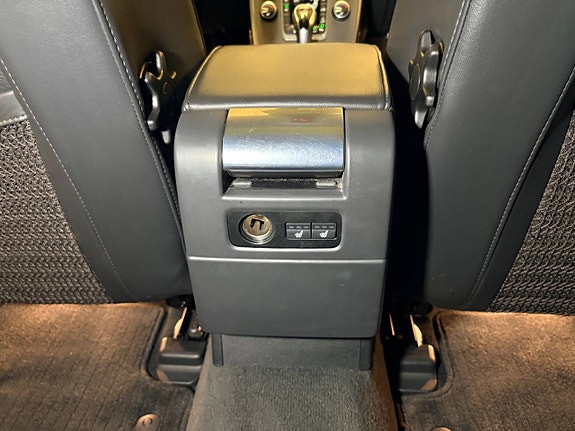 Volvo XC70 27 of 30