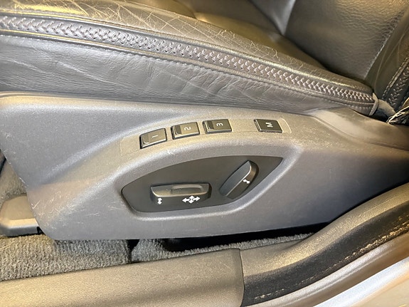 Volvo XC70 21 of 30
