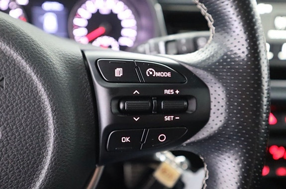 Kia Rio 7 of 13