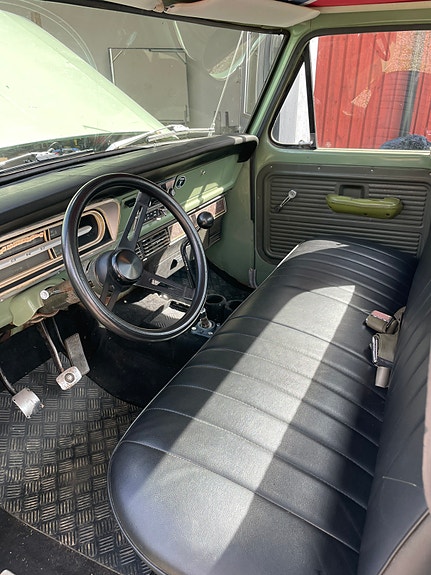 Ford F-100 5 of 5