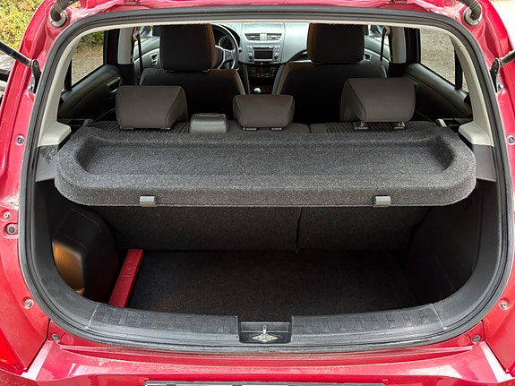 Suzuki Swift 10 of 13