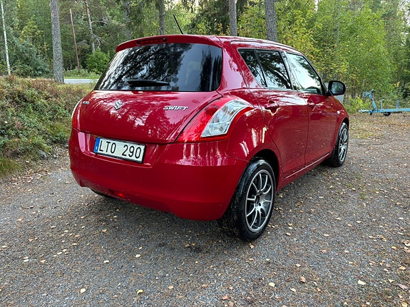 Suzuki Swift 4 of 13