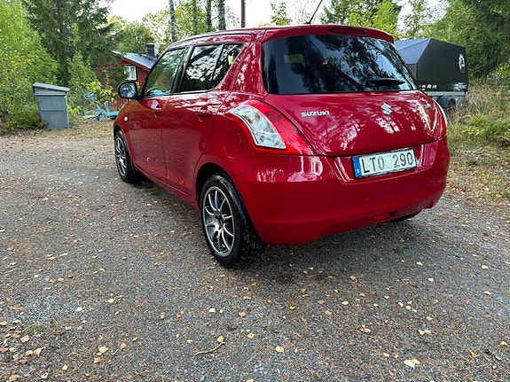 Suzuki Swift 6 of 13