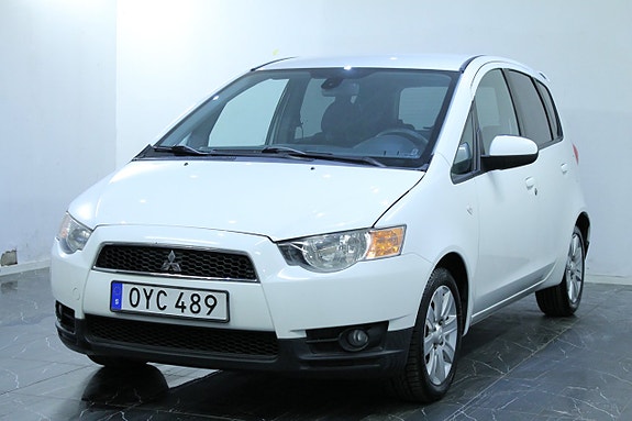 Mitsubishi Colt 4 of 12