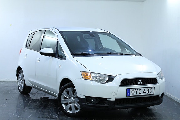 Mitsubishi Colt 12 of 12