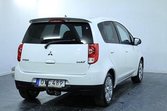 Mitsubishi Colt 7 of 12