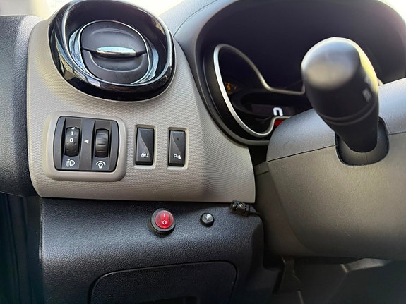 Renault Trafic 14 of 17