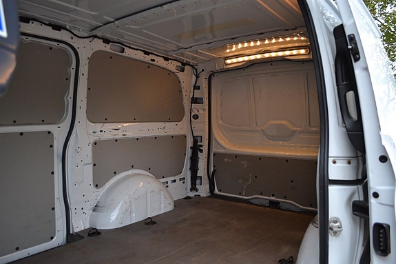Mercedes-Benz Vito 114 8 of 14
