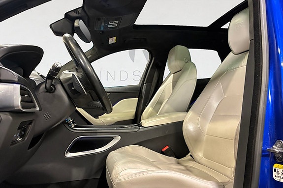 Jaguar F-PACE 3 of 19