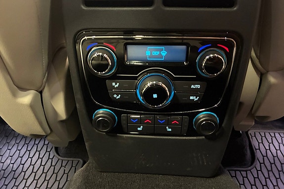Jaguar F-PACE 16 of 19