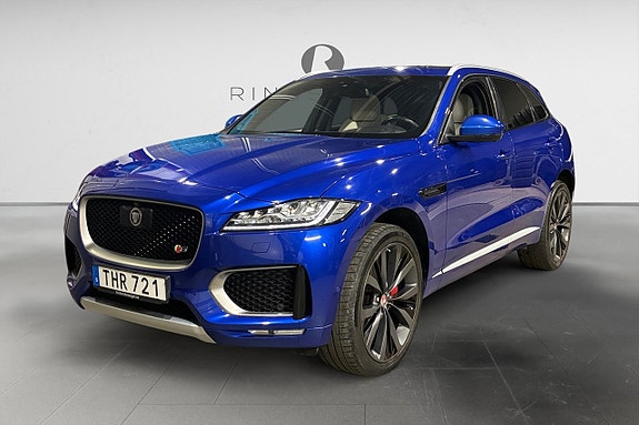 Jaguar F-PACE