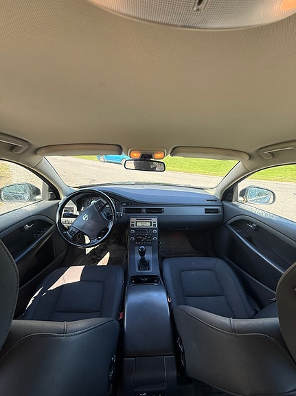 Volvo V70 5 of 5