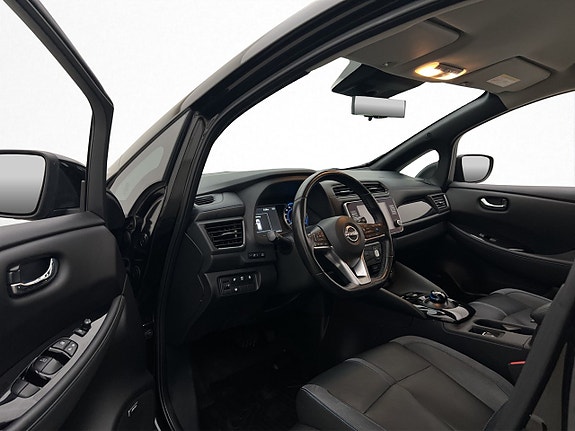 Nissan Leaf 11 of 30