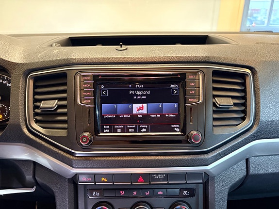 Volkswagen Amarok 18 of 27