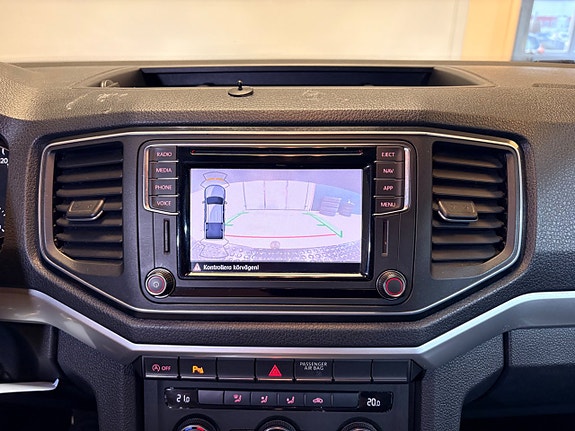 Volkswagen Amarok 17 of 27