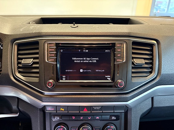 Volkswagen Amarok 15 of 27