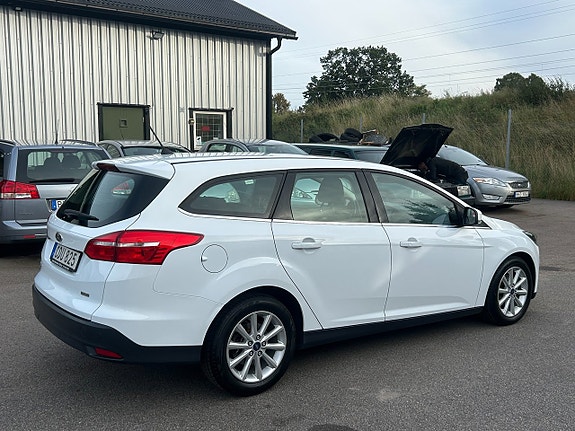 Ford Focus 5 of 19