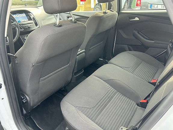 Ford Focus 17 of 19