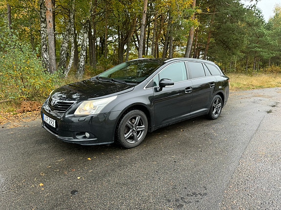 Toyota Avensis 10 of 11