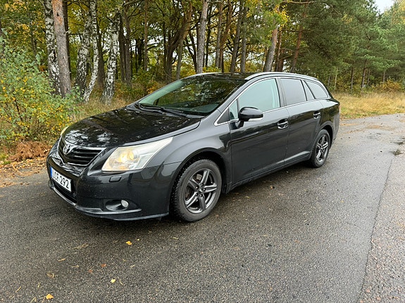 Toyota Avensis 11 of 11