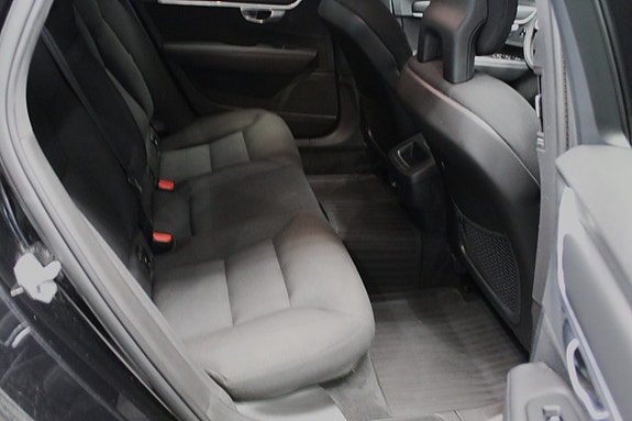 Volvo S90 15 of 16