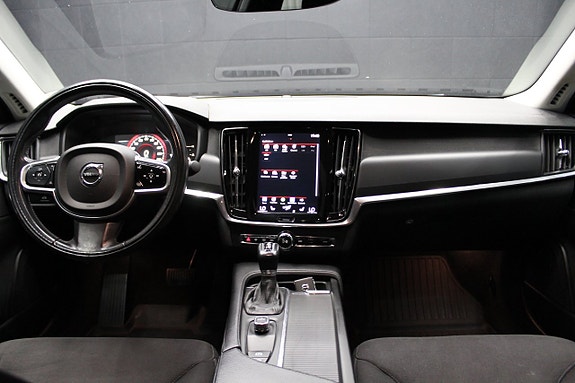 Volvo S90 12 of 16
