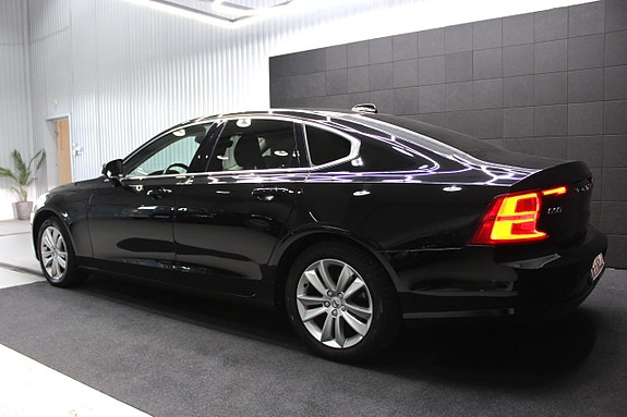 Volvo S90 4 of 16