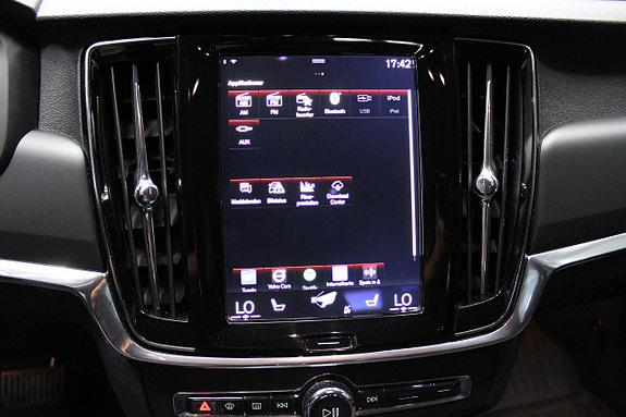 Volvo S90 14 of 16