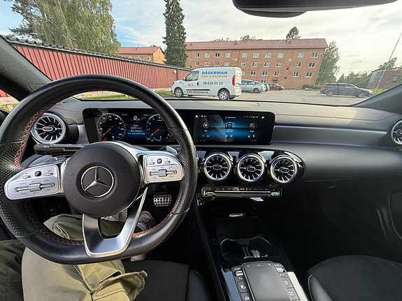 Mercedes-Benz CLA180 5 of 6