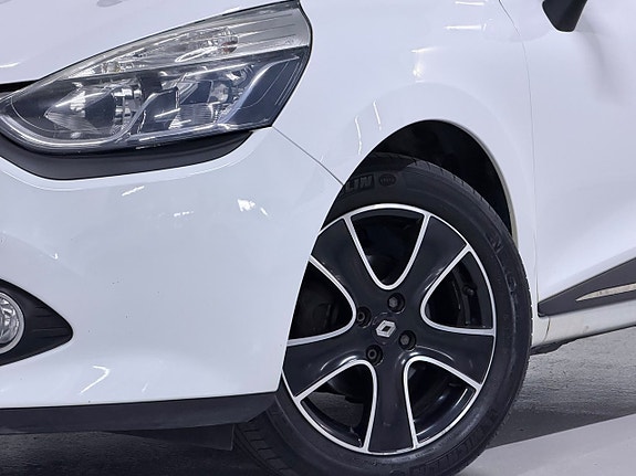 Renault Clio 25 of 25