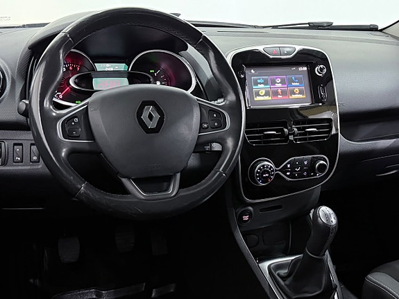 Renault Clio 24 of 25