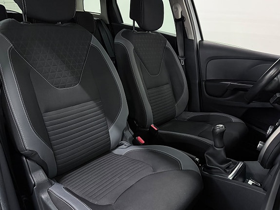 Renault Clio 12 of 25