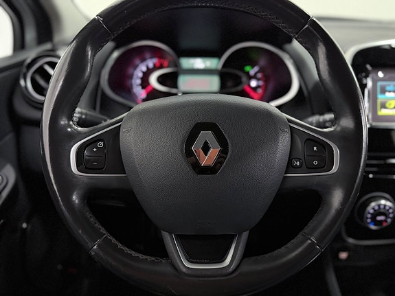 Renault Clio 14 of 25