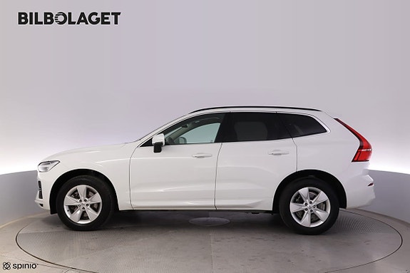 Volvo XC60 2 of 27