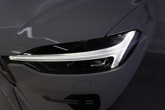 Volvo XC60 10 of 27