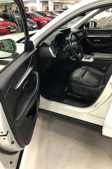Mazda CX-60 10 of 13