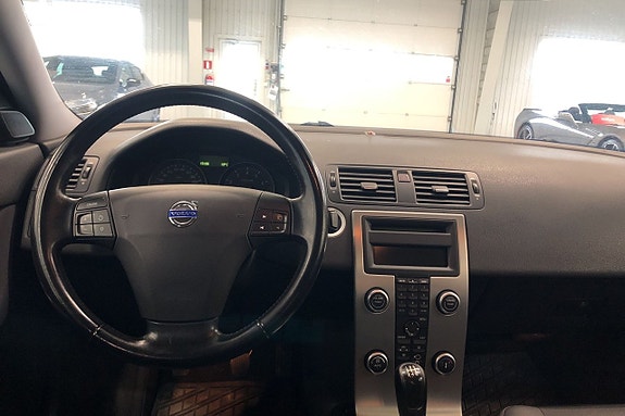 Volvo S40 10 of 11
