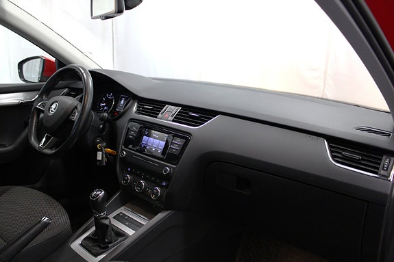 Skoda Octavia 9 of 22