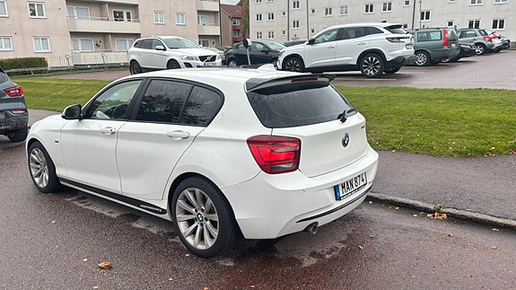 BMW 118d 3 of 6