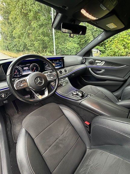 Mercedes-Benz E300 de 5 of 5