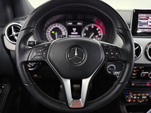 Mercedes-Benz B180 15 of 27