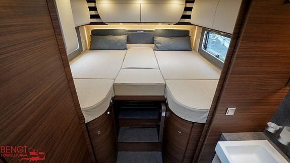 Carthago e-line I 61 XL LE Mercedes 14 of 21