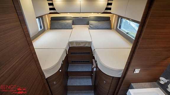 Carthago e-line I 61 XL LE Mercedes 13 of 21