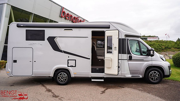 Adria Coral SUPREME 670 SL - Fiat MultiJet3 140HP (103kW) HD 43H 4 of 21