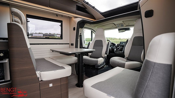 Adria Coral SUPREME 670 SL - Fiat MultiJet3 140HP (103kW) HD 43H 5 of 21